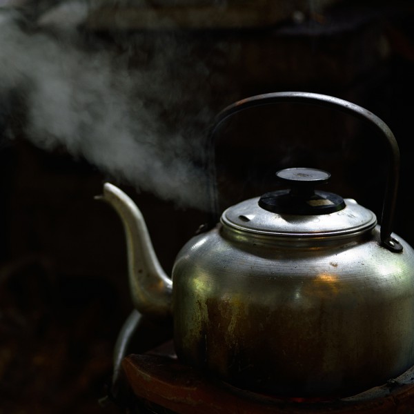 Hervidor de té con leche y agua al fuego de acero inoxidable de 1,5 litros  con mango